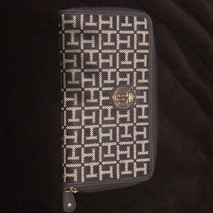 Tommy Hilfiger wallet and card holder.